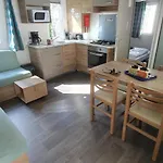 Campeggio Mh 150 4 Etoiles Bois Dormant 4 Personnes *
